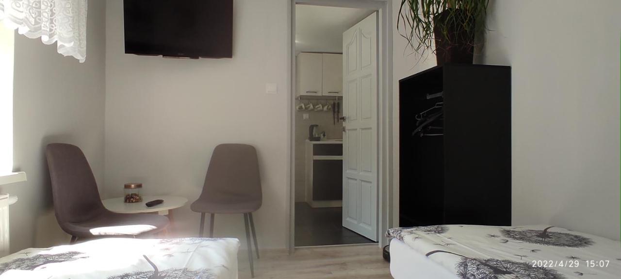 Ferienwohnung Aura Lewin Klodzki Exterior foto